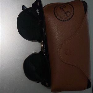 NWT Ray-Ban Clubmaster Classic Sunglasses RB 3016 Black/Gold with brown case